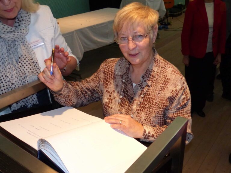 Adelheid Heiser